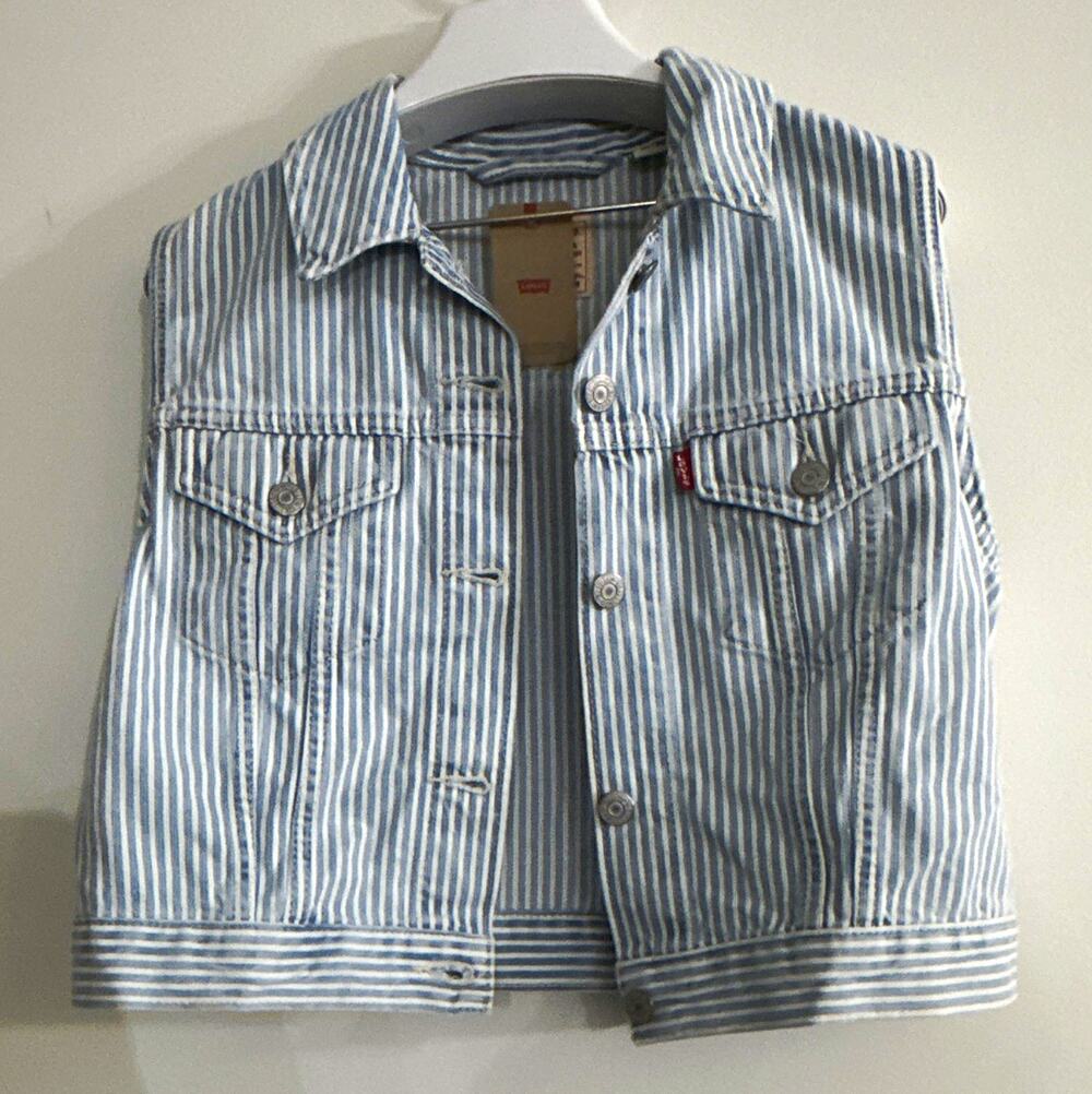 Levi Strauss & Co. Women’s Blue/White Striped Trucker Vest Button Pockets M